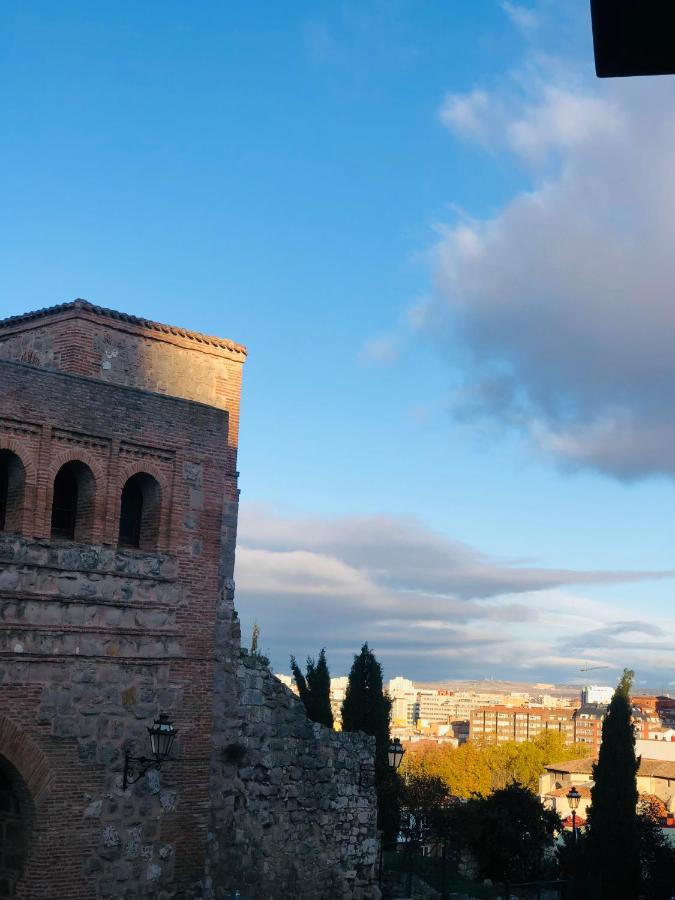 El Capricho Del Arco_Apartamentos Burgos Catedral Exteriér fotografie
